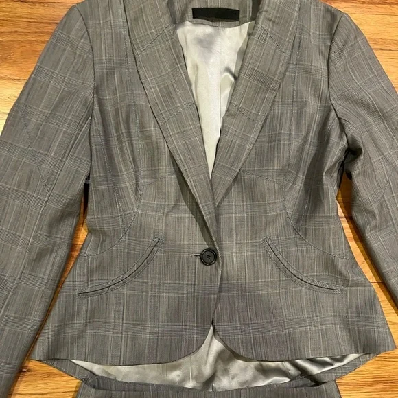 BOGO Yigal Azrouel Gray Plaid Blazer & Skirt Set - Picture 4 of 9
